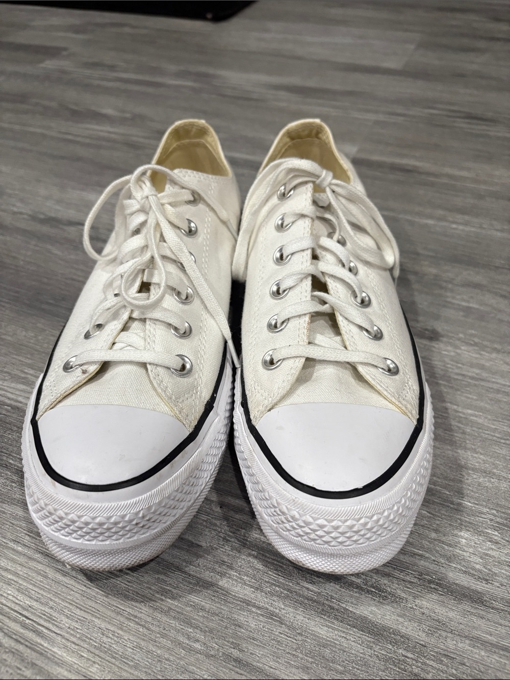 White Canvas Low-Top Platform Sneakers - Picture 2 of 4